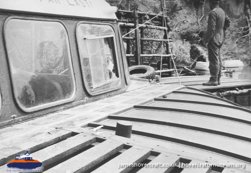 SRN5 in the Tropics -  (credit: The <a href='http://www.hovercraft-museum.org/' target='_blank'>Hovercraft Museum Trust</a>).